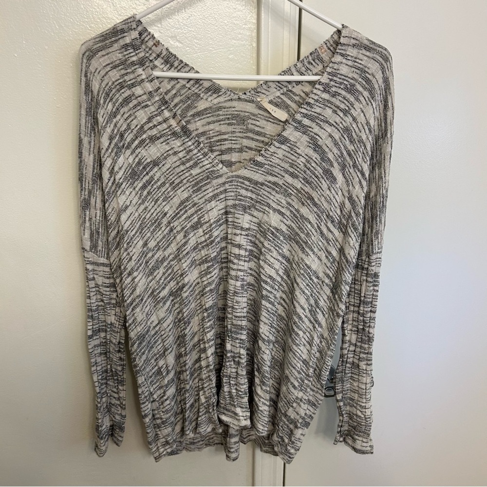 Lush Nordstrom Heathered White Black V-Neck Sweater Women’s Size Medium